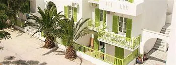 Arandis Inn Accommodation Complex パロス島