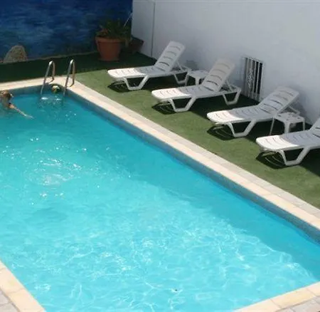 Arandis Inn Accommodation Complex 4* パロス島