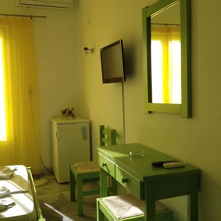 Arandis Inn Accommodation Complex 4* パロス島